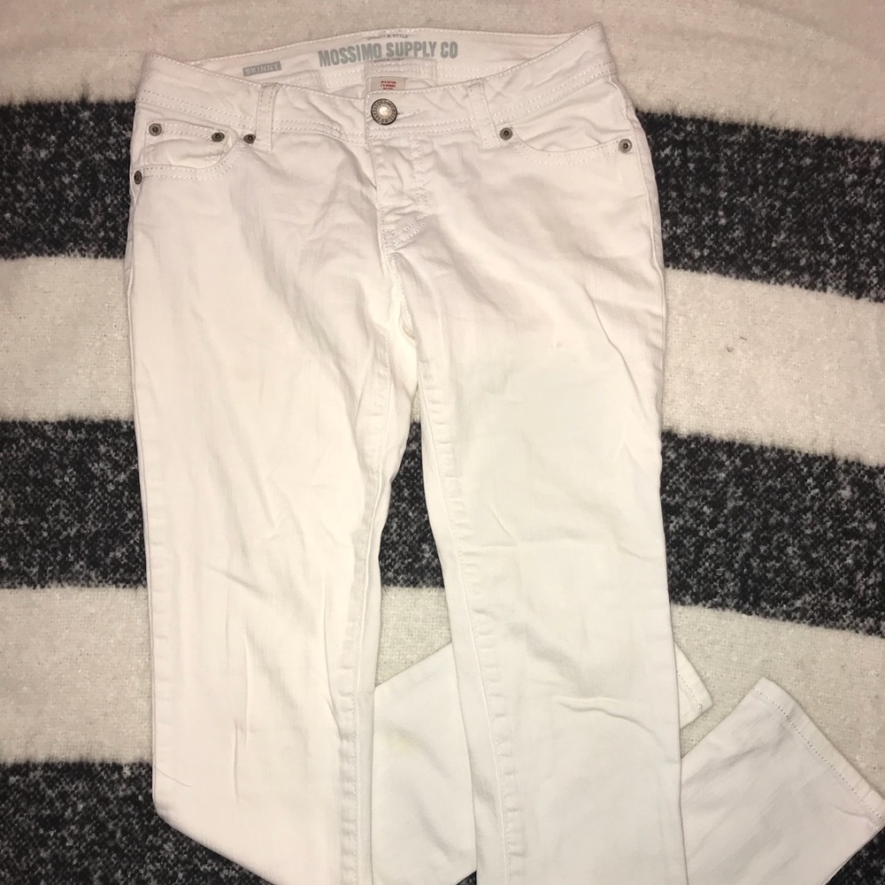 White skinny jeans